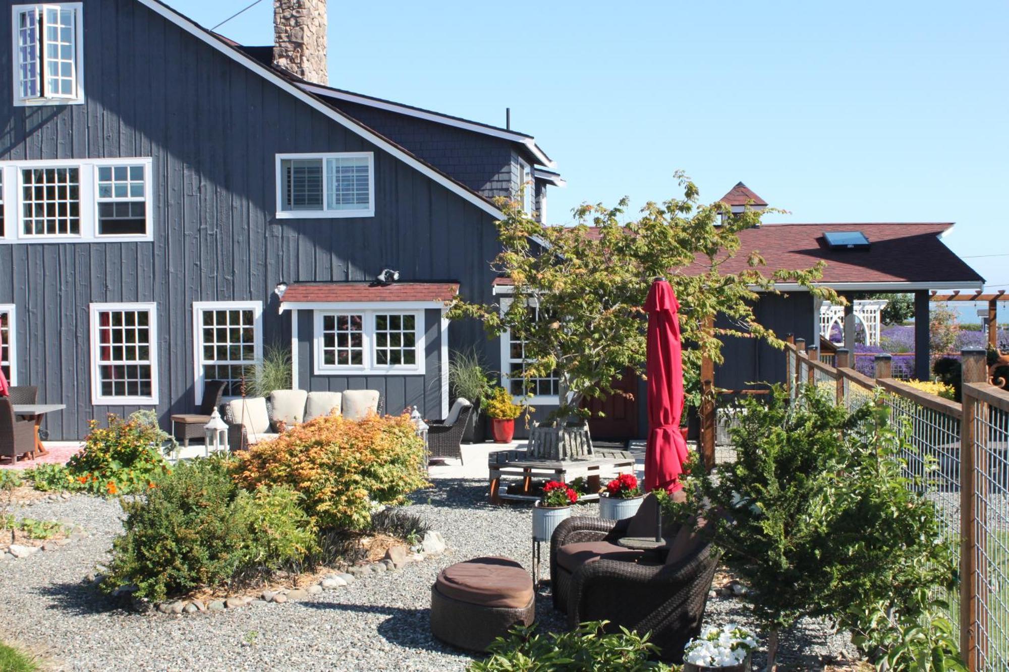 Dungeness Barn House Bed And Breakfast At Two Crows Farm Sequim Exterior foto